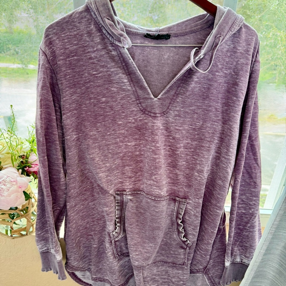 Jane and Delancey Purple Gray 3/4 Sleeve Relaxed Sweatshirt